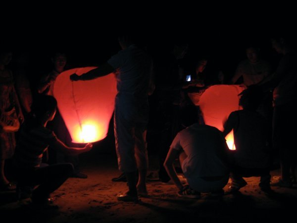 Red lanterns at the beach