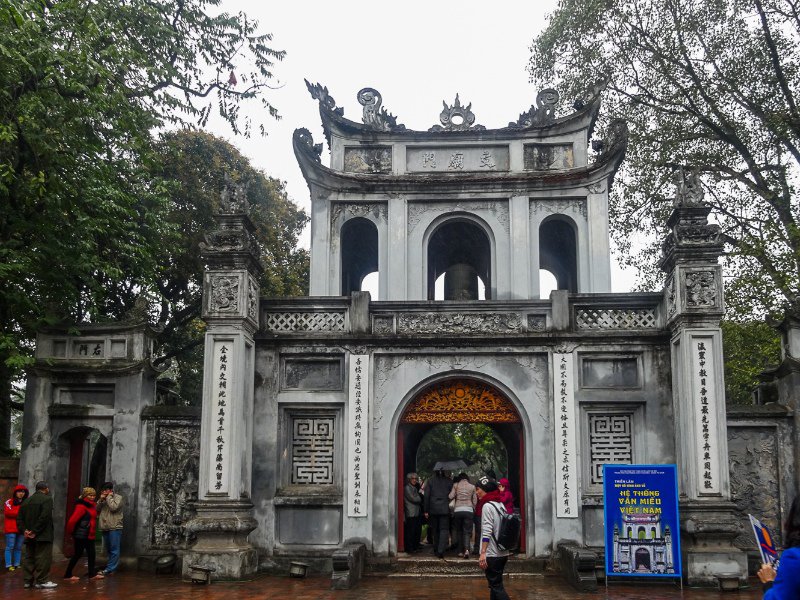 Entry gate to Buddha Temple