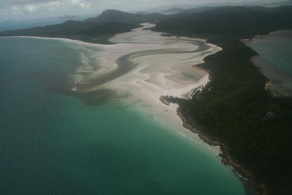 Hill Inlet and Whitehaven Beach. Whitsundays.