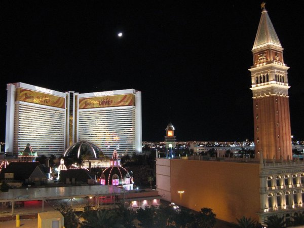 View on Mirage and Venetian casino resorts