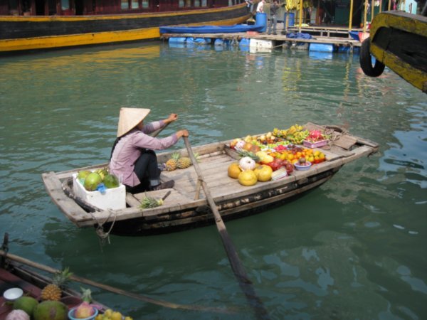 floating fruit store