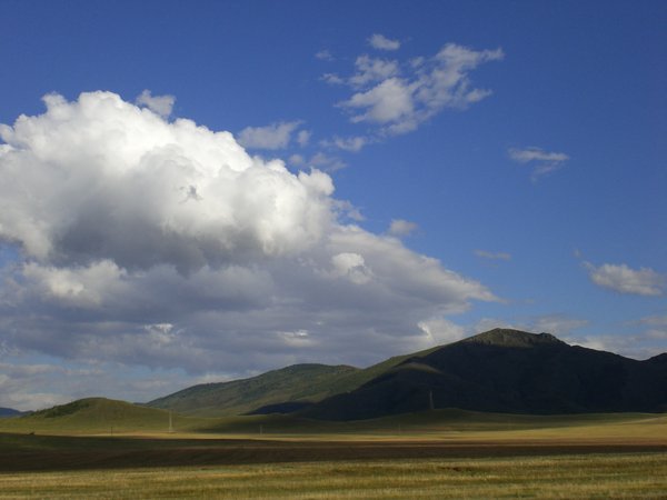 Mongolian korkea taivas,taksin ikkunasta otettu kuva 