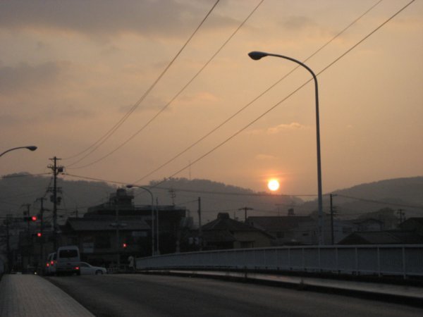 På väg hem en tidig morgon i Kyoto.