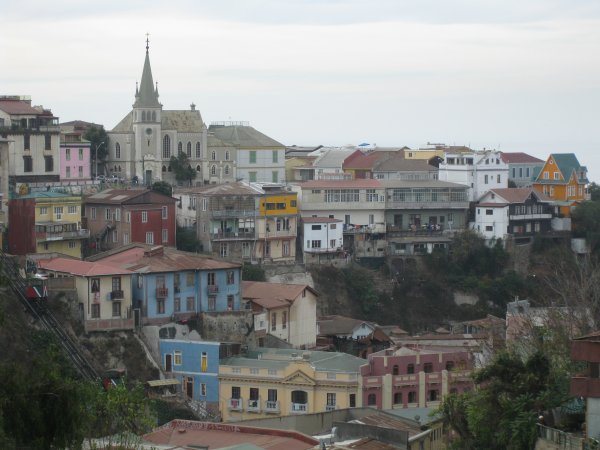 Veiw from one hill to another in Valparaiso