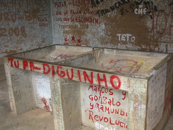 The sink where Che Guevara's body was shown to the world