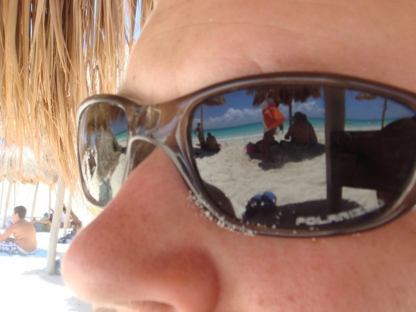Reflection in Magnus Sunnies
