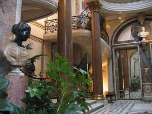 The staircase at the Musée Jacquemart-André