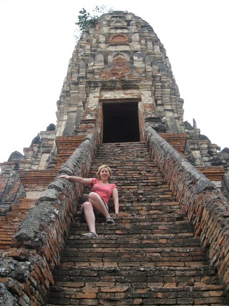 Helen (Very Slowly) Coming Down Some Steps - Wat Chaiwatthanaram