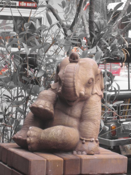 How could I resist..?  Cute statue near Khoa San Road