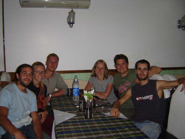 New found friends out to dinner - The English, Canadian, Spanish & Swedish!