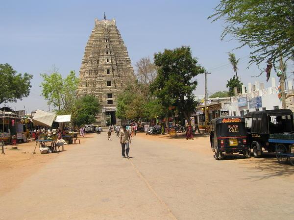 Hampi Bazaar & temple at end of street