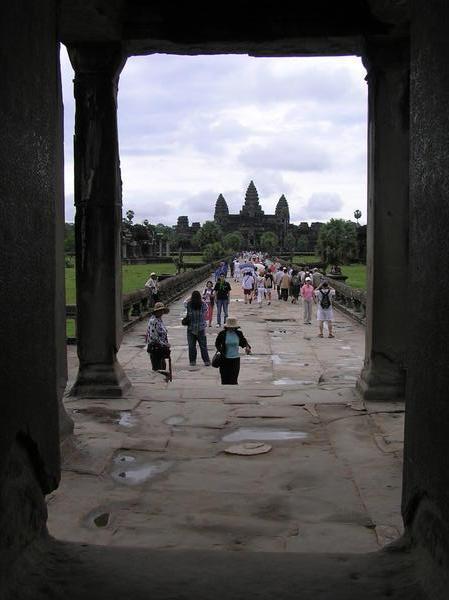 Angkor Wat - the entrance gate showing the causeway & temple