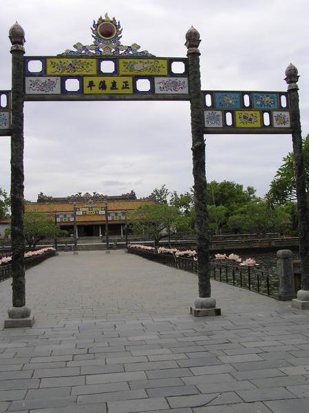 The entrance to the Imperial Enclosure - the Ngo Mon Gate