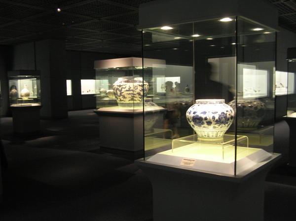 How did these 2000 porcelain pots not break? - Shanghai Museum