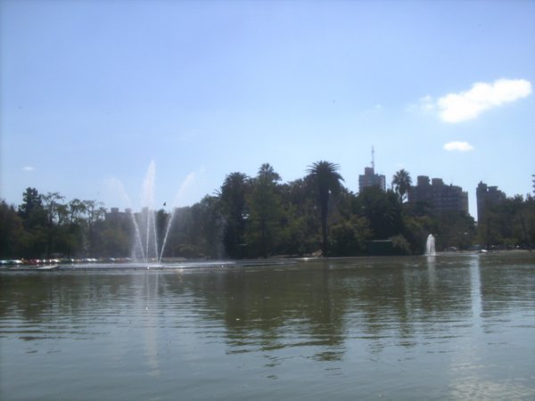 artificial lake in Parque Indepencia