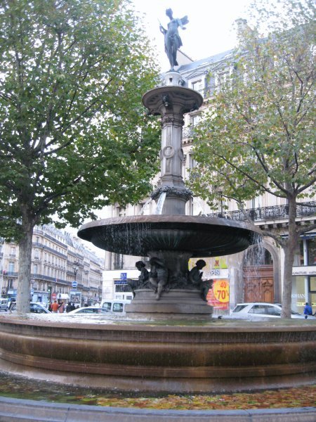 surprisingly like the fountain in Ratatouille
