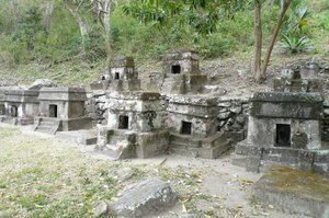 Quiahuixtlan Tombs