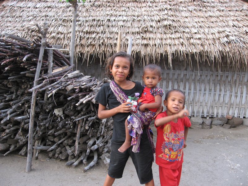Children of Sengenten Traditional Village, Lombok