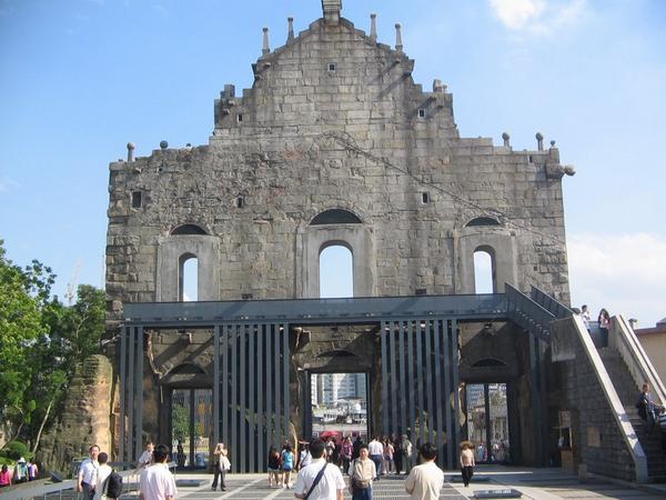 Ruins of St Paul's 2