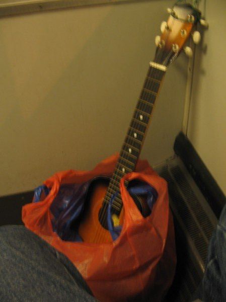 The cheap 2nd-hand guitar that I bought