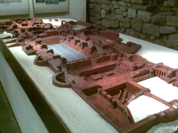 Model of the bath when it was excavated