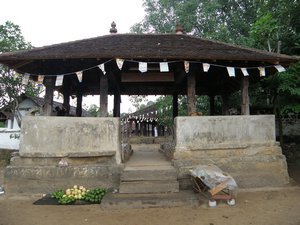 Entrance of Embekke Devale (the last temple of the "3-temple loop")