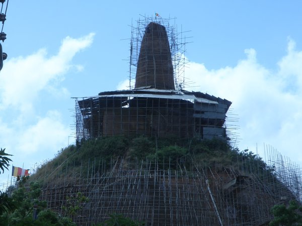Jetavana dagoba - the world's largest stupa and largest structure made entirely of brick