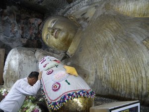 Reclining Buddha in Cave 1