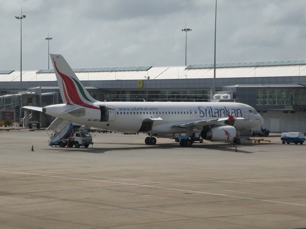 A Sri Lankan Airline plane