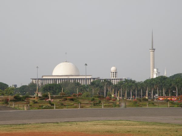 Mesjid Istiqlal (Independence Mosque) - the largest mosque in South East Asia in terms of capacity 