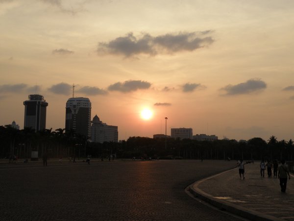 Lapangan Merdeka at sunset