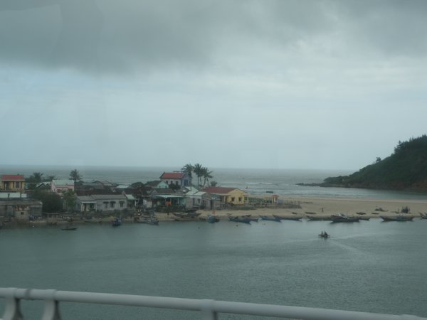 A short glimpse of Lang Co beach from the bridge