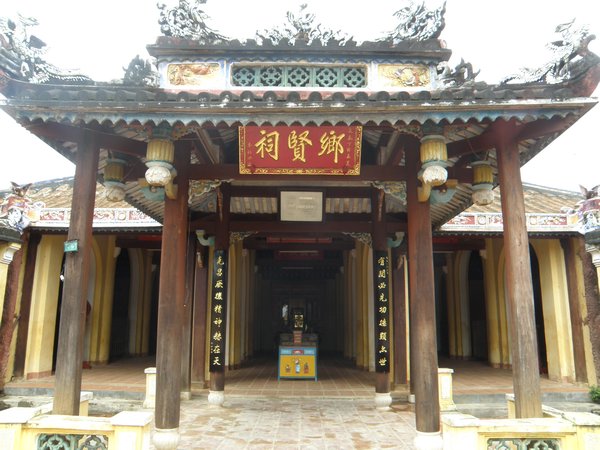 Cam Pho Temple