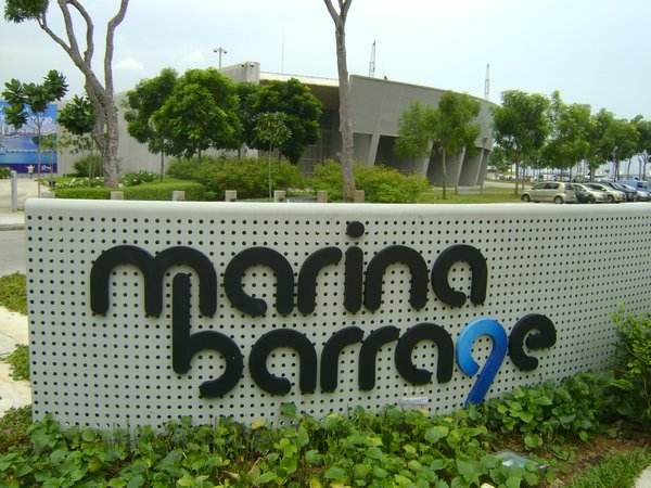 Next stop: Marina Barrage (We walked from the Pinnacle@Duxton to Anson Road to catch bus 400.)