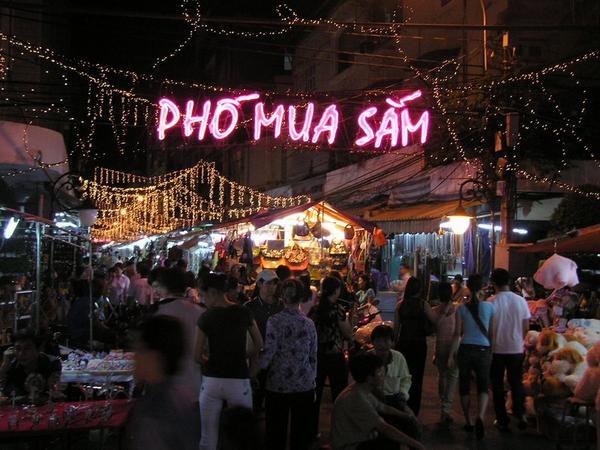Night Market besides Ben Thanh Market