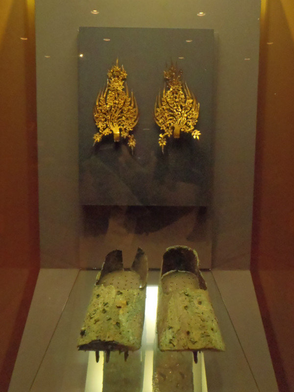 Silla dynasty ornaments