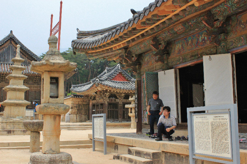 pagodas contain relics