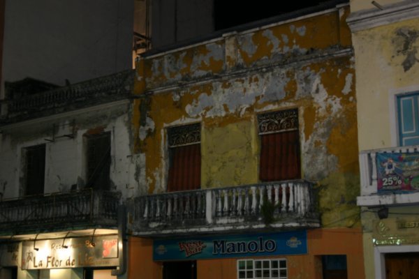 Crumbling buildings in Veracruz