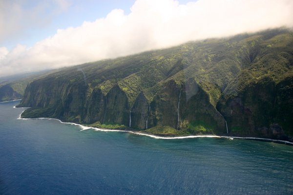 18 View of north-east side of Hawaii from the sea
