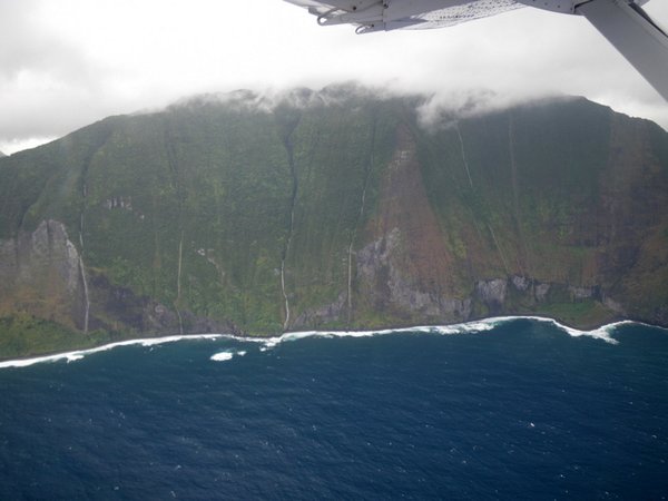 03 Molokai has the tallest sea cliffs in the world