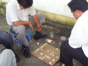 chinese checkers is played everywhere