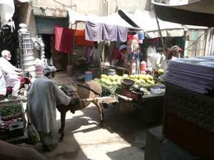 Typical street sceen in Kot Rahda Kishen