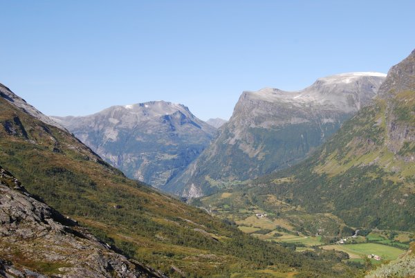 Mountains over Geraigerfjord