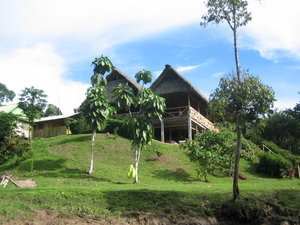 Yarina lodge