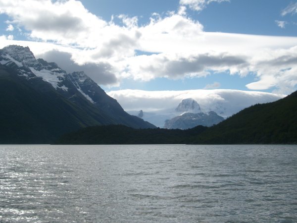 Glacier and Lago Dickson