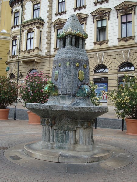 Zsolnay Fountain, Pecs
