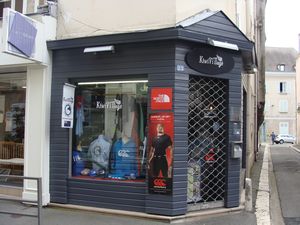 The Kiwi Shop, Chartres