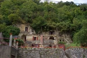 Cave dwellings at Les Roches-l'Eveque