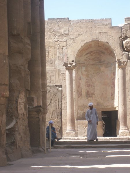 Locals at Luxor Temple 