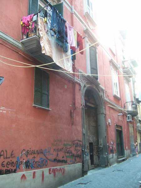 Hang drying laundry in the Spanish Quarters